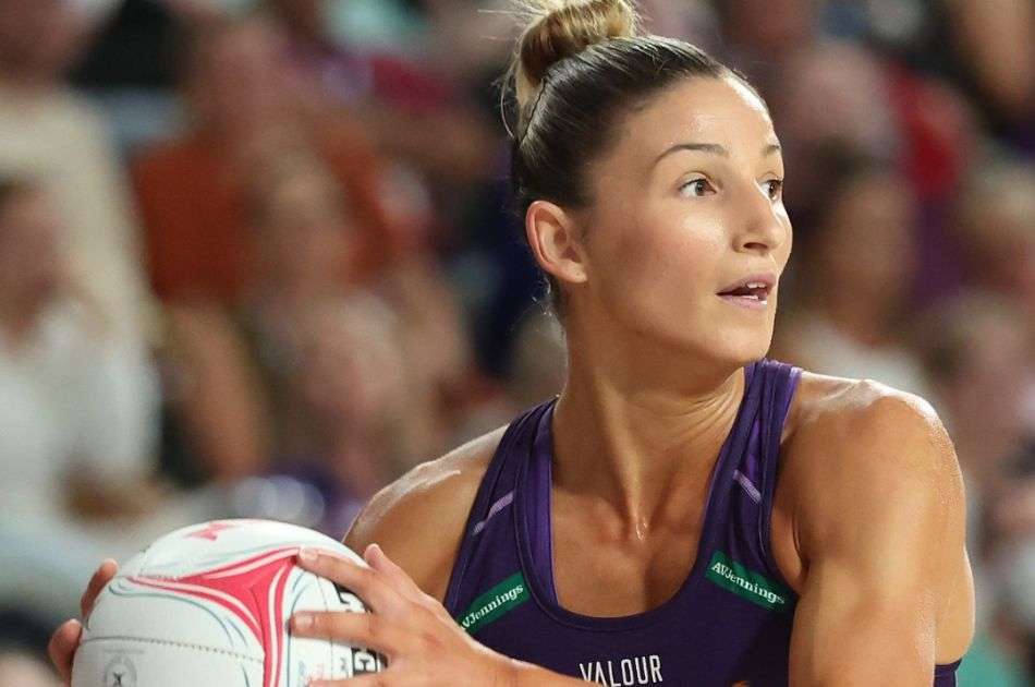 Kim Ravaillion of the Queensland Firebirds